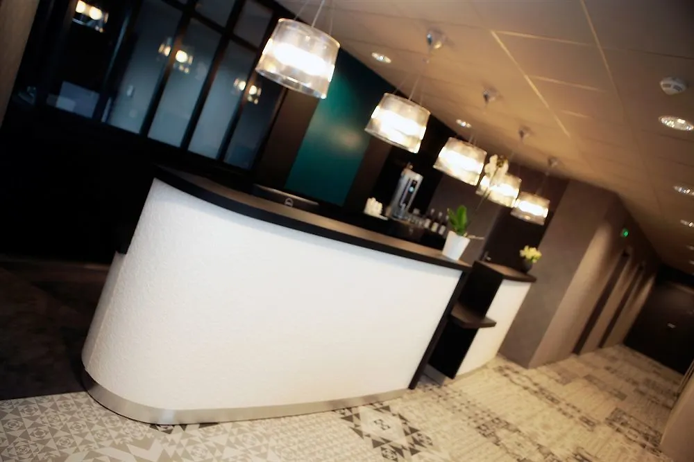 ***  Brit Hotel Le Galion&Spa Binic France