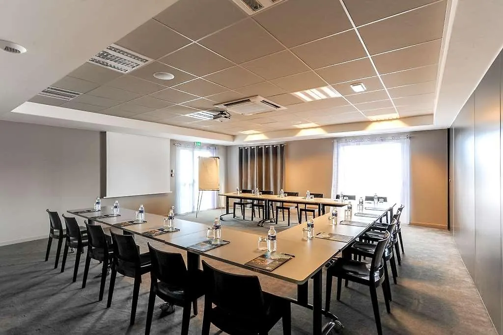 Brit Hotel Le Galion Binic 3*,