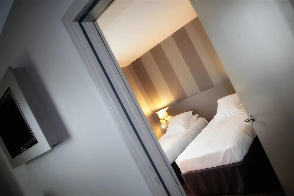 Brit Hotel Le Galion Binic